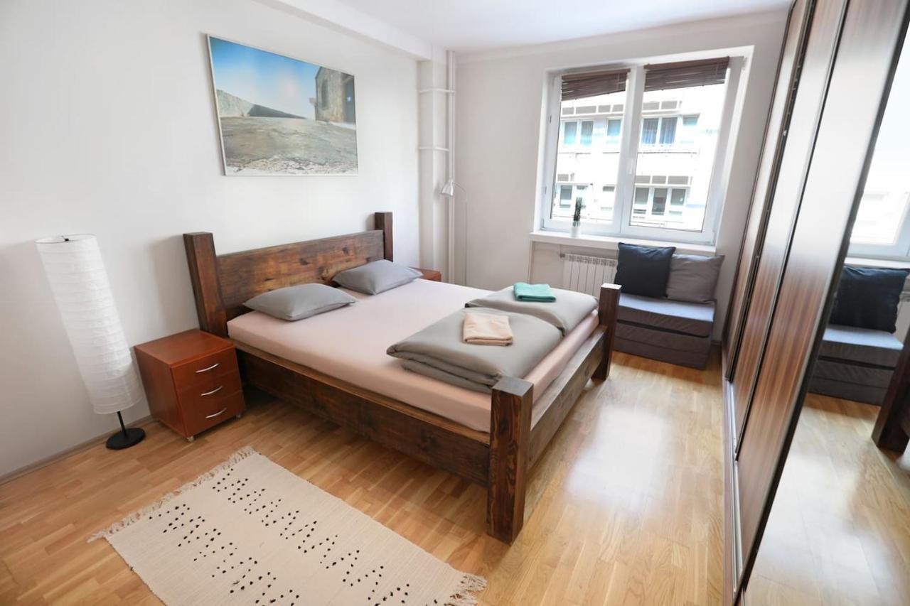 ורשה Cosy And Bright- Golden Apartments- Old Town מראה חיצוני תמונה