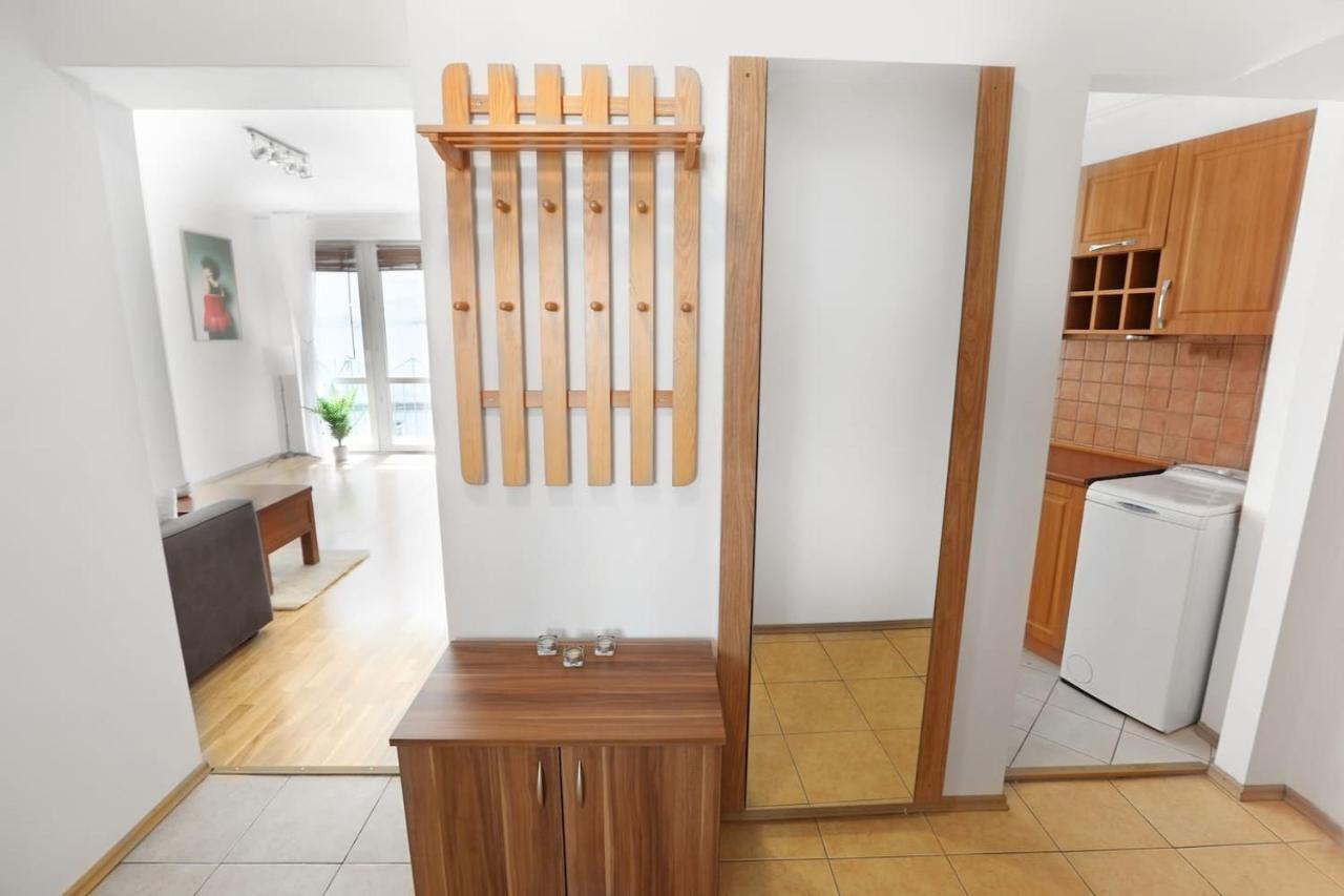 ורשה Cosy And Bright- Golden Apartments- Old Town מראה חיצוני תמונה